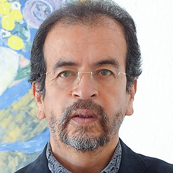 Víctor M. Peralta